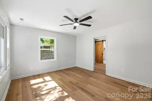 9828 Starwood Dr, Charlotte, NC 28215 - Photo 6