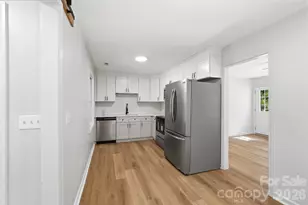 9828 Starwood Dr, Charlotte, NC 28215 - Photo 12