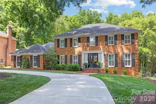 2726 Wamath Dr, Charlotte, NC 28210 - Photo 2