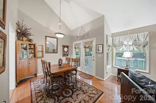 5666 Gold Creek Bay Dr, Hickory, NC 28601 - Photo 16