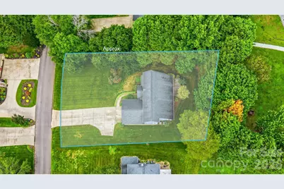 5666 Gold Creek Bay Drive, Hickory, NC 28601 - Photo 44