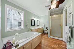 5666 Gold Creek Bay Dr, Hickory, NC 28601 - Photo 28
