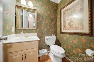 5666 Gold Creek Bay Dr, Hickory, NC 28601 - Photo 38