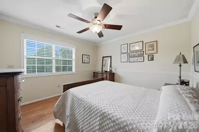 5666 Gold Creek Bay Drive, Hickory, NC 28601 - Photo 34