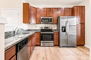 10308 Cloyne Ct, Charlotte, NC 28213 - Photo 8