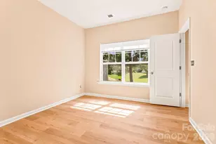10308 Cloyne Ct, Charlotte, NC 28213 - Photo 18
