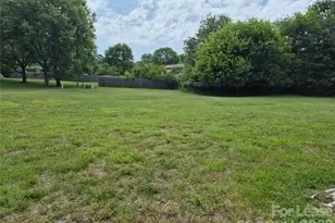 8205 Eveningwood Ct, Charlotte, NC 28226 - Photo 20
