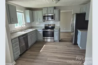8205 Eveningwood Court, Charlotte, NC 28226 - Photo 6