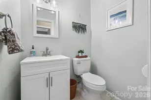 2733 Providence Spring Ln, Charlotte, NC 28270 - Photo 18
