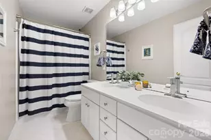 2733 Providence Spring Ln, Charlotte, NC 28270 - Photo 32