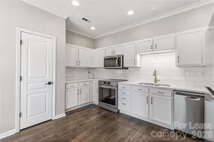 8710 Arrowhead Pl Ln, Cornelius, NC 28031 - Photo 12