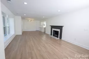 5306 Wales St, Charlotte, NC 28269 - Photo 2
