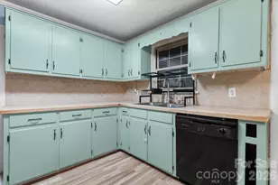 1809 31st St NE, Hickory, NC 28601 - Photo 8