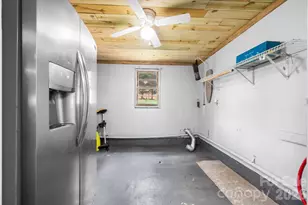 1809 31st St NE, Hickory, NC 28601 - Photo 18