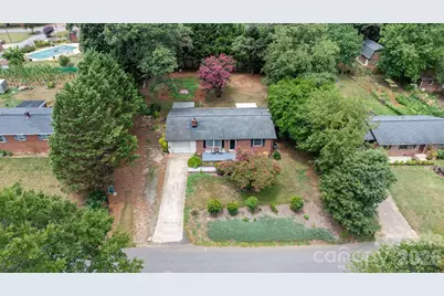 1809 31st Street NE, Hickory, NC 28601 - Photo 24
