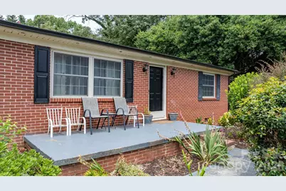 1809 31st Street NE, Hickory, NC 28601 - Photo 2