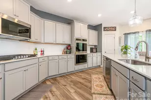 388 Kennerly Center Dr, Mooresville, NC 28115 - Photo 6
