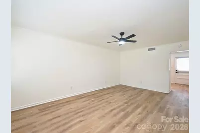 6810 Farmingdale Drive, Charlotte, NC 28212 - Photo 8