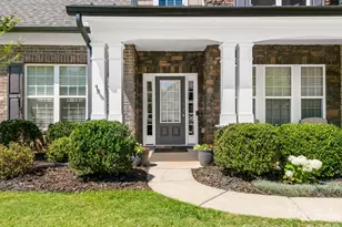 10704 Waxhaw Manor Dr, Waxhaw, NC 28173 - Photo 2