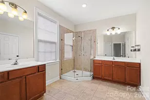 1205 Gainsborough Dr, Matthews, NC 28104 - Photo 18