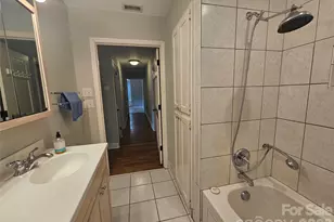 201 Country Club Cir, Shelby, NC 28150 - Photo 20
