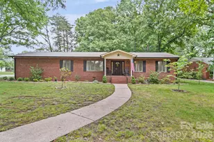 406 S Magnolia St, Mooresville, NC 28115 - Photo 2