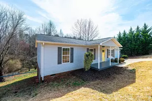 1337 Gallatin Ln, Hudson, NC 28638 - Photo 2