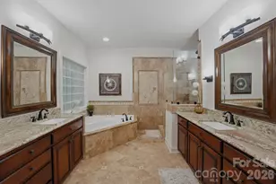 12529 Preservation Pointe Dr, Charlotte, NC 28216 - Photo 14
