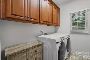 12529 Preservation Pointe Dr, Charlotte, NC 28216 - Photo 30