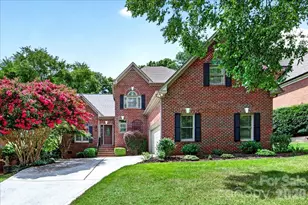 6784 Lynrose Ct, Charlotte, NC 28226 - Photo 2
