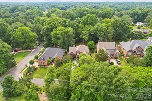 6784 Lynrose Ct, Charlotte, NC 28226 - Photo 4