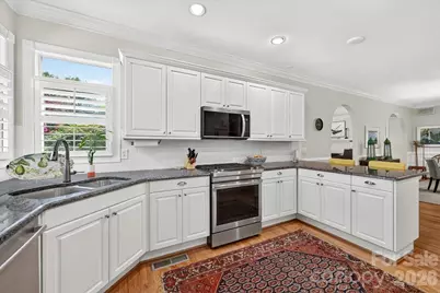 6784 Lynrose Court, Charlotte, NC 28226 - Photo 12