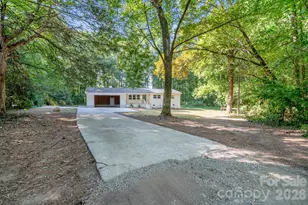 2177 Thornwell Rd, Lancaster, SC 29720 - Photo 2
