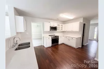 4024 Fifendrum Lane, Charlotte, NC 28216 - Photo 2