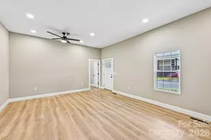 748 Efird St, Albemarle, NC 28001 - Photo 4