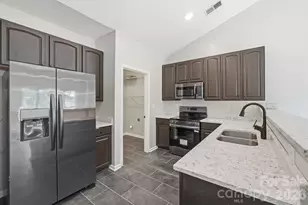13409 Planters Walk Dr, Charlotte, NC 28278 - Photo 14