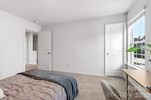8022 Rowling Dr, Charlotte, NC 28215 - Photo 20