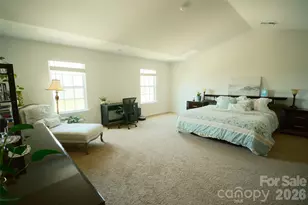 8022 Rowling Dr, Charlotte, NC 28215 - Photo 12