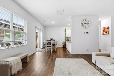 8022 Rowling Drive, Charlotte, NC 28215 - Photo 10