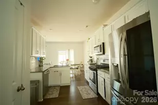 8022 Rowling Dr, Charlotte, NC 28215 - Photo 8