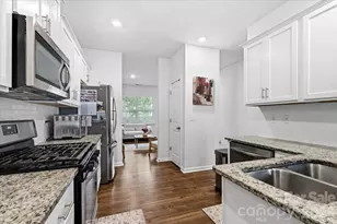 8022 Rowling Dr, Charlotte, NC 28215 - Photo 12