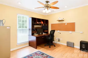 7904 Saddleview Ct, Charlotte, NC 28215 - Photo 12