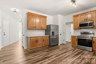 12519 Wandering Brook Dr, Charlotte, NC 28273 - Photo 6