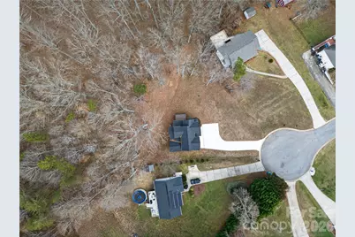 140 Meadowfall Lane, Troutman, NC 28166 - Photo 8