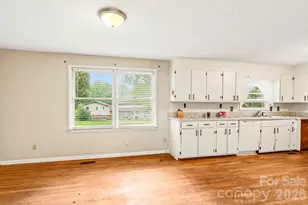 2130 23rd St Pl NE, Hickory, NC 28601 - Photo 10