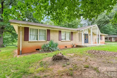 2130 23rd Street Place NE, Hickory, NC 28601 - Photo 2
