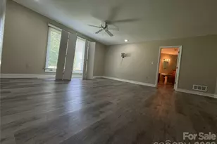 7825 Plott Rd, Charlotte, NC 28215 - Photo 20