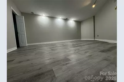 7825 Plott Road, Charlotte, NC 28215 - Photo 32