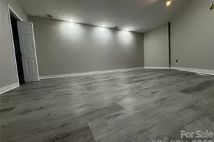 7825 Plott Rd, Charlotte, NC 28215 - Photo 32