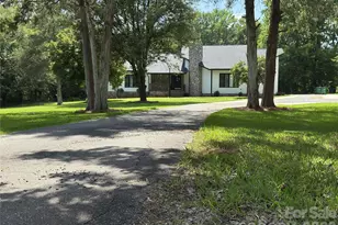 7825 Plott Rd, Charlotte, NC 28215 - Photo 2